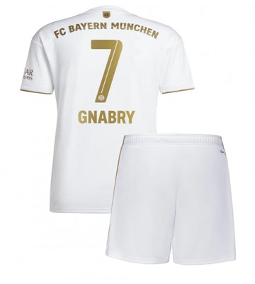 Bayern Munich Serge Gnabry #7 Bortedraktsett Barn 2022-23 Kortermet (+ Korte bukser)